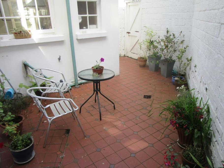 Cathedral Cottage Londonderry Exterior foto